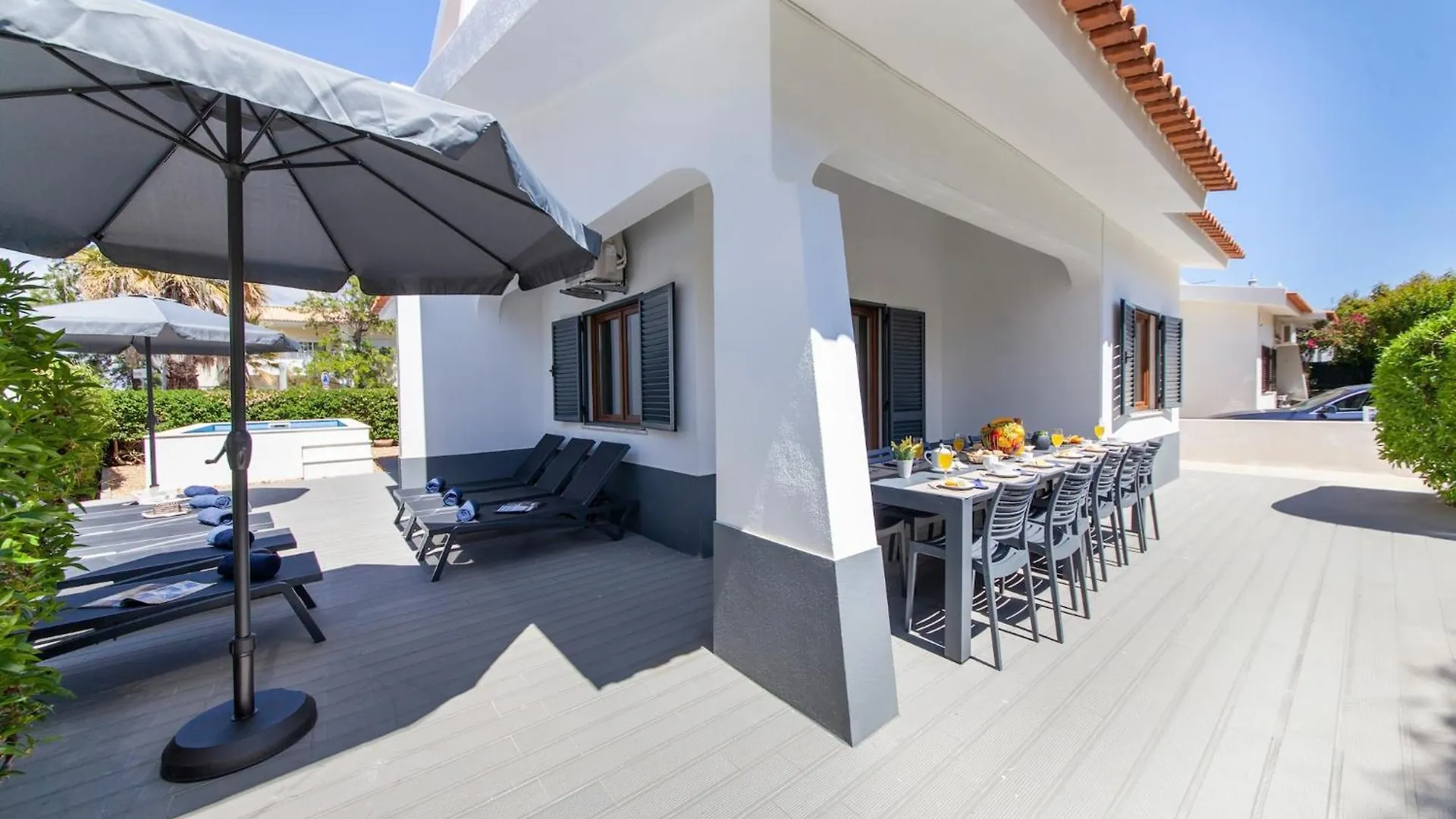 Modern 6 Bedroom Villa Portimao