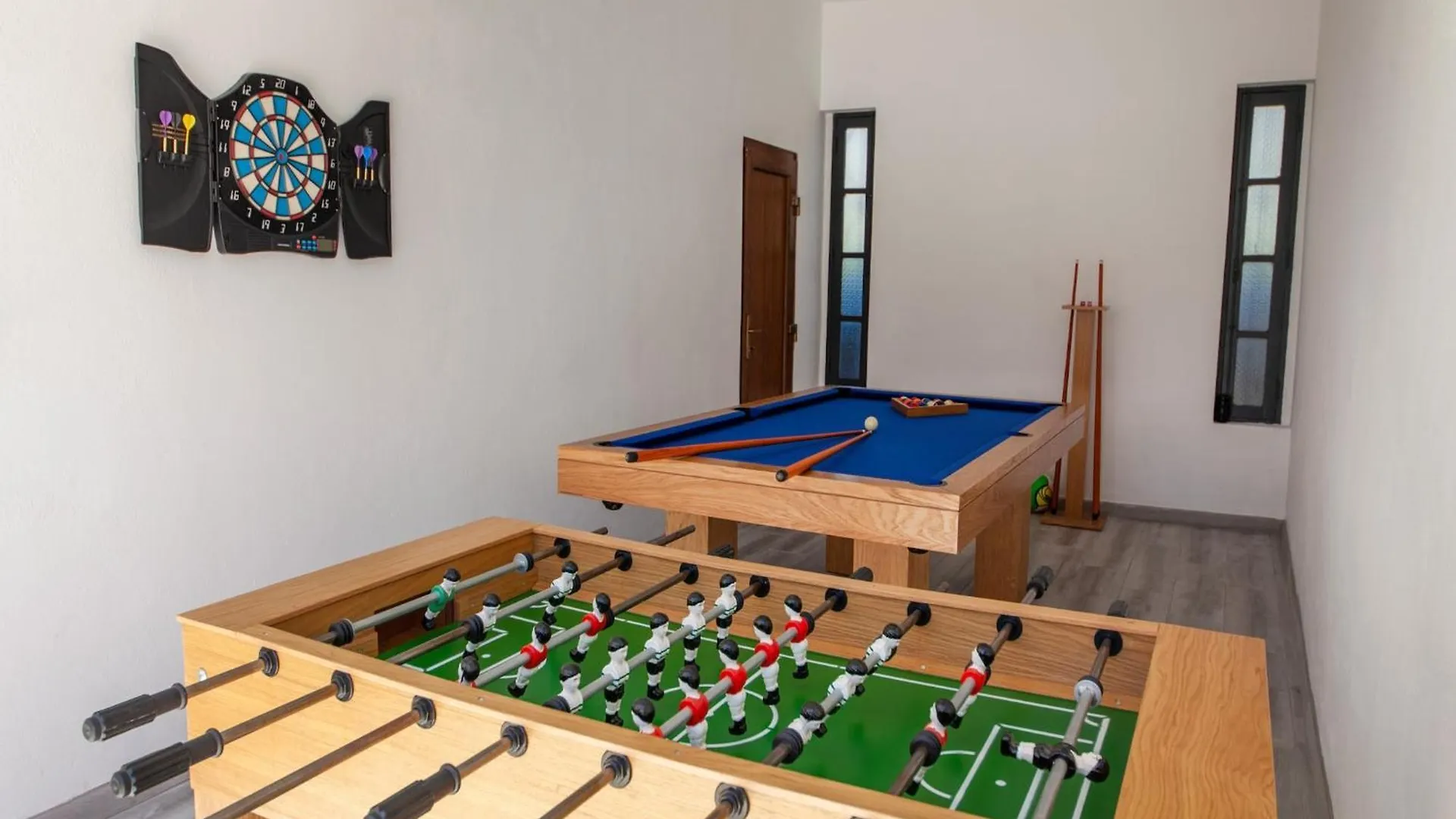 Modern 6 Bedroom Villa Portimao Portugal