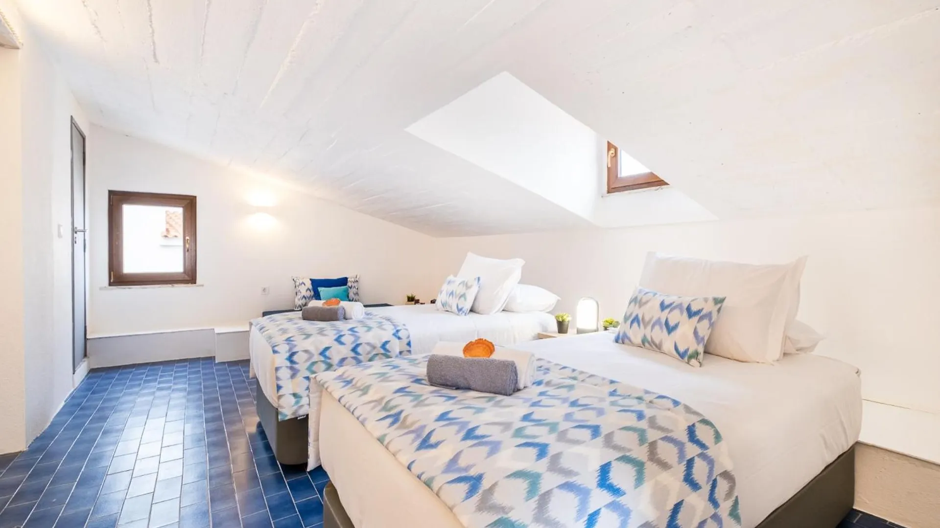 Modern 6 Bedroom Villa Portimao Portugal
