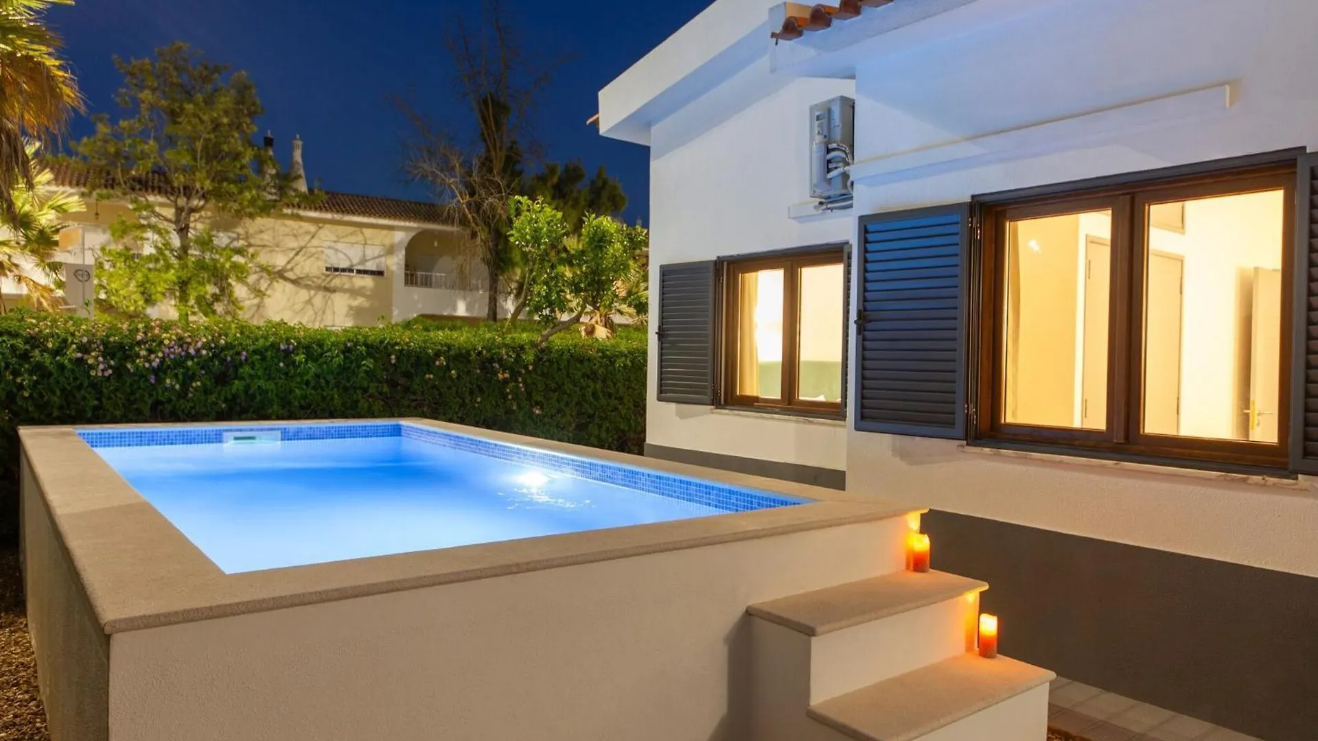 Modern 6 Bedroom Villa Portimao Portugal